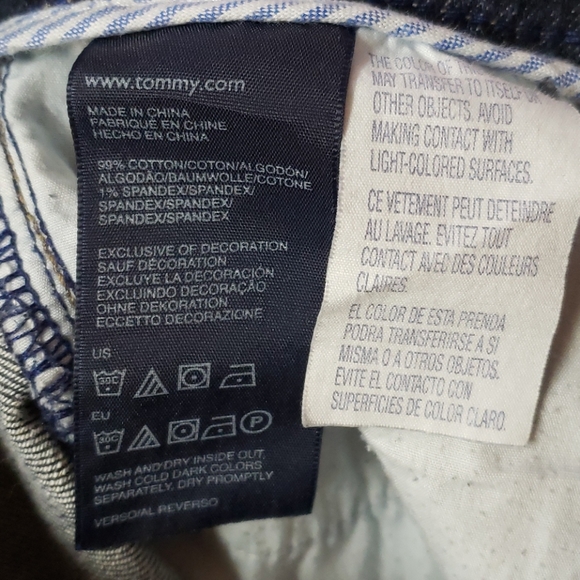 🎉HP🎉 Tommy Hilfiger bootcut jeans, size 4 - Picture 9 of 9